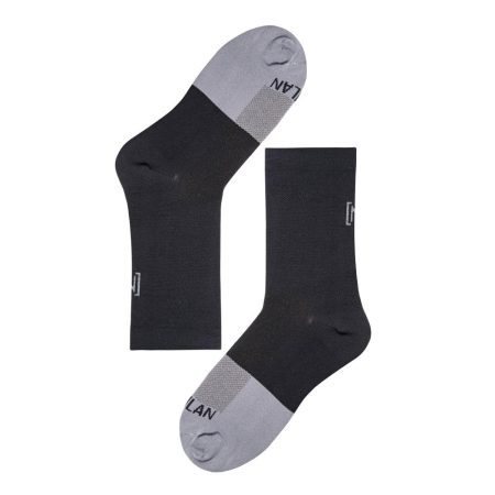 ai-sports-product-skytree-socks-black